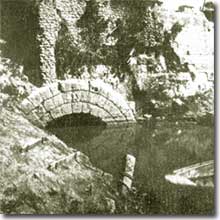 Sbocco della Cloaca Massima prima della costruzione dei muraglioni