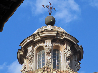 Santa Maria in Campitelli - lantern