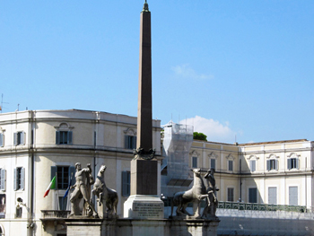 Statue dei Dioscuri nella piazza del Quirinale